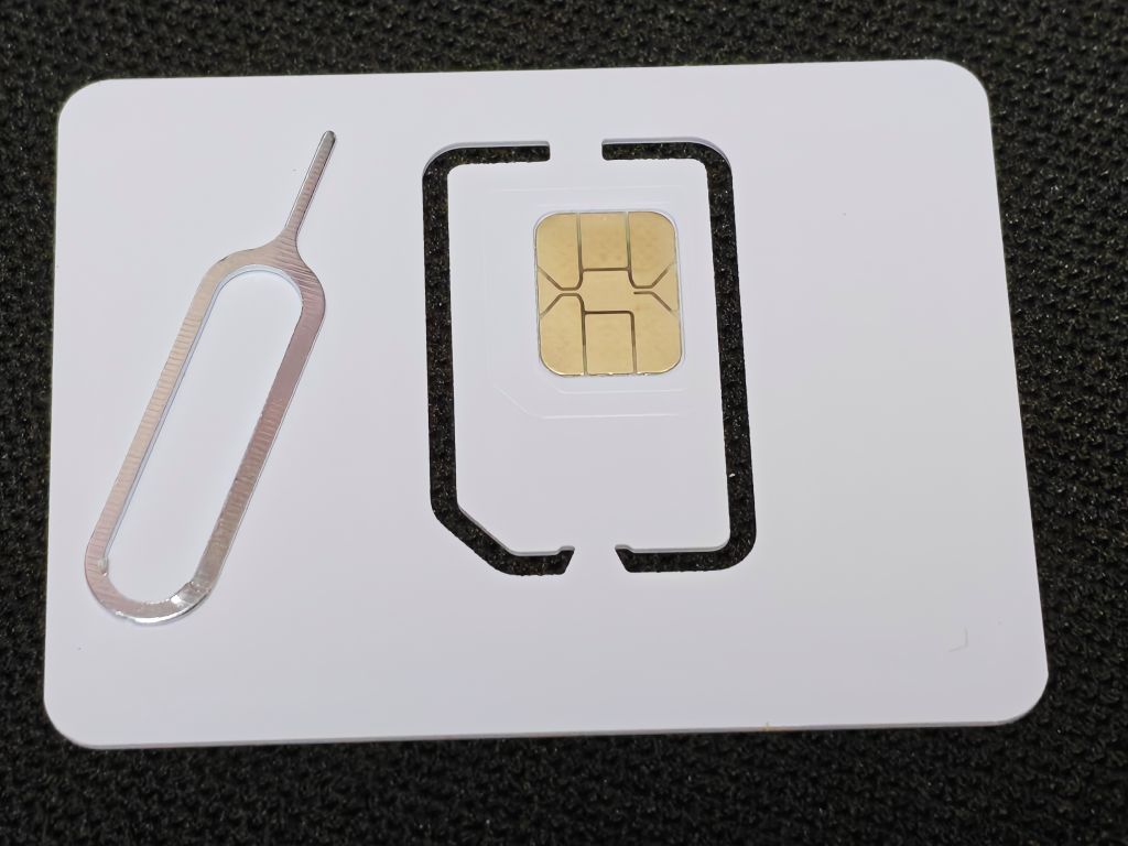 programmable eSIM card